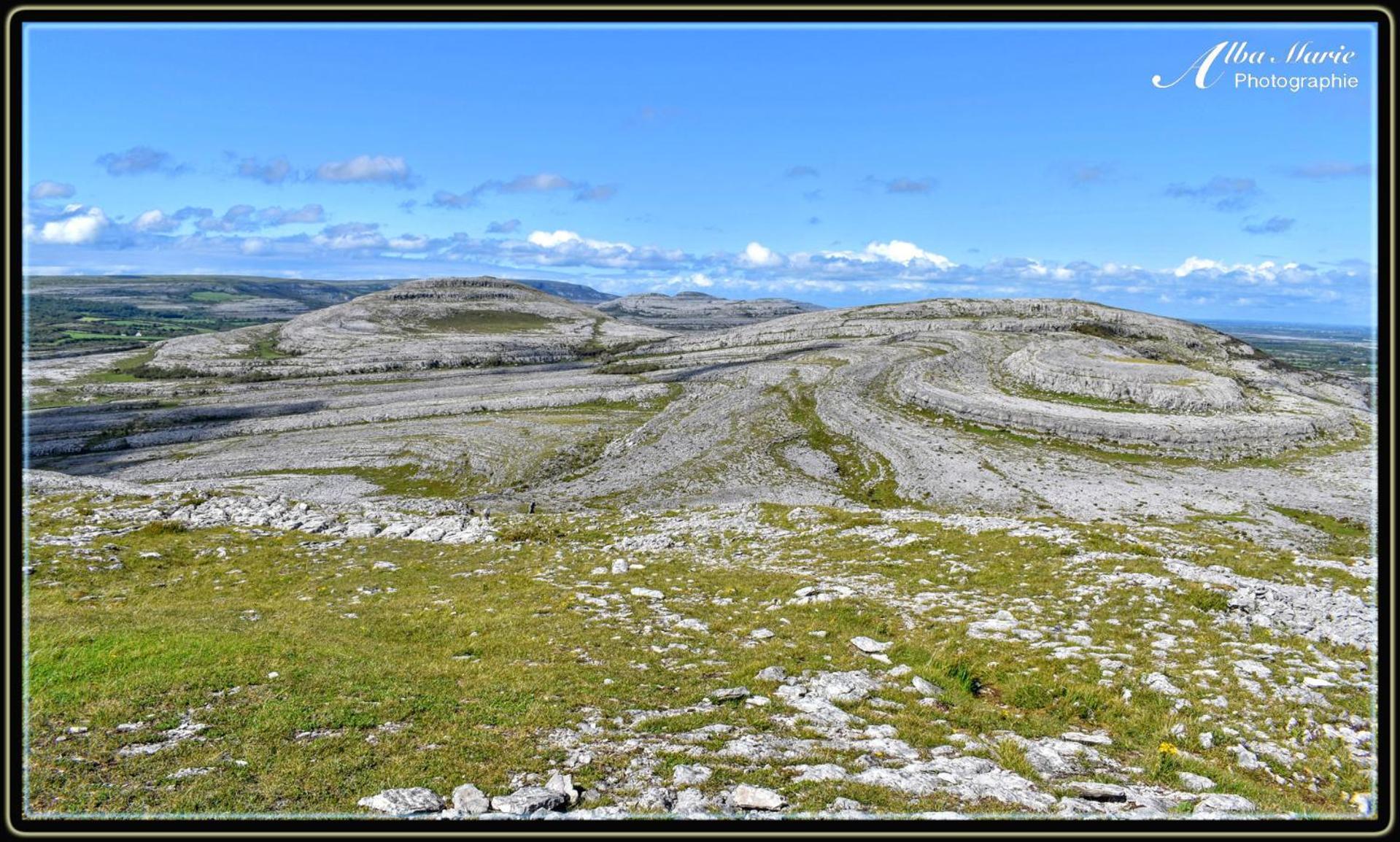 Roadside Cottage The Burren Kilfenora County Clare Esterno foto